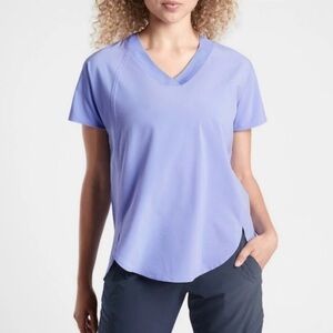 Athleta Zephyr V-Neck T-Shirt in Periwinkle